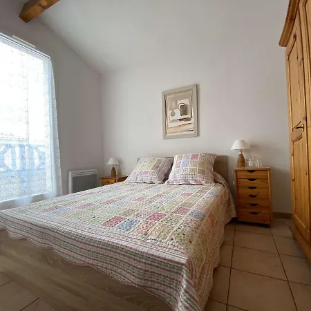 Holiday home Maison Proche Grazel, 4 Couchages, Terrasse, Parking, A 4 Min Des Commerces - Fr-1-229-813 *